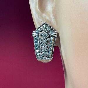 Vintage Sterling Silver and Marcasite Clip on Earrings. 1 inch long